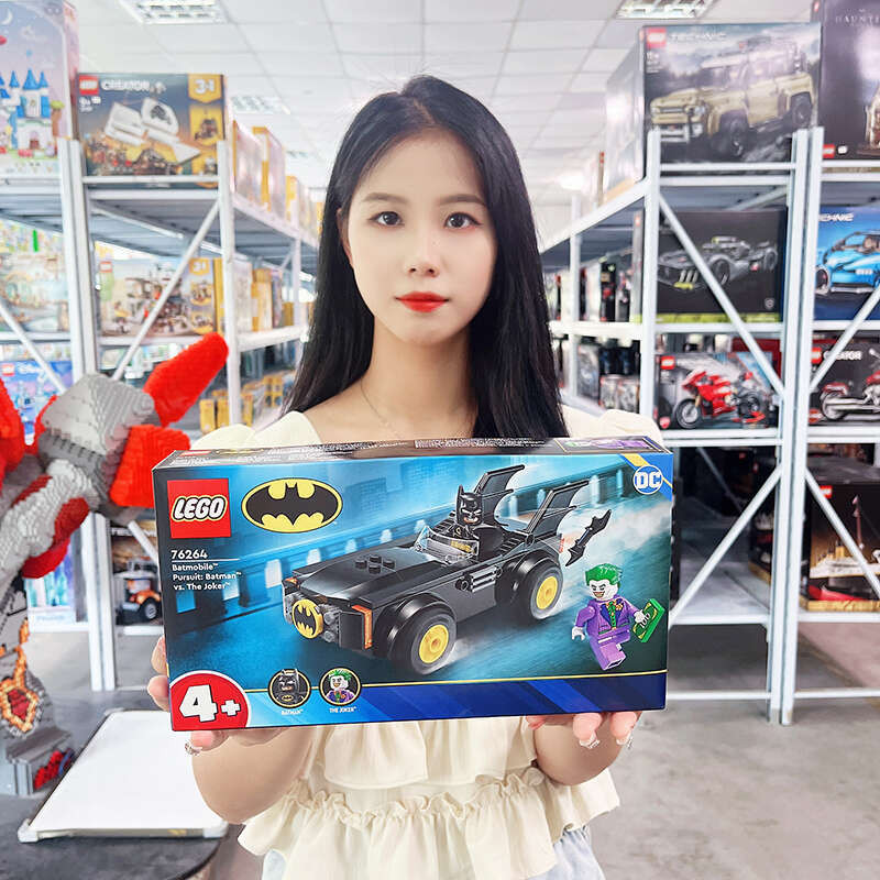 LEGO 76264 BATTLE Truy Sát Batman Đại Chiến Joker