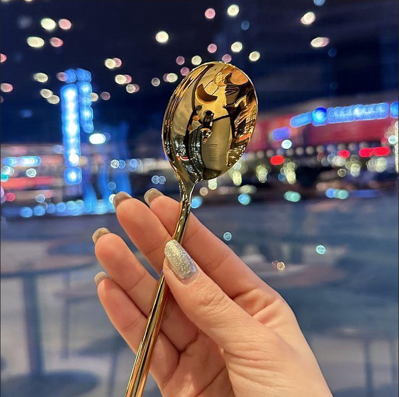 Muỗng Đầu Tròn Bằng Thép Không Gỉ 304 Màu Vàng Phong Cách Phương Tây