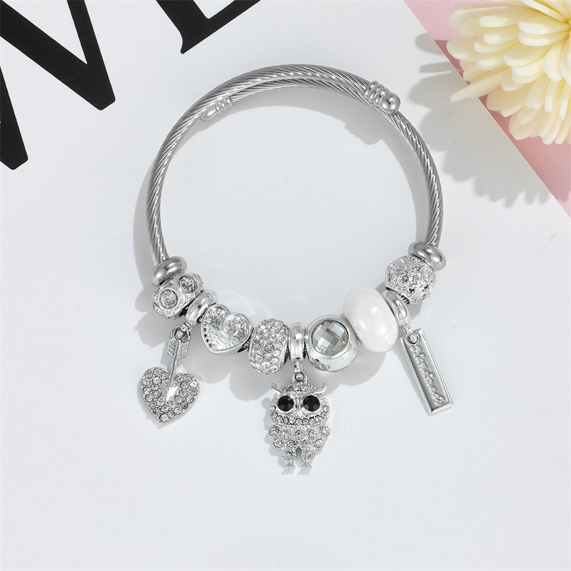 Xiaoboacc Vòng Tay Chuỗi Hạt Bằng Thép Không Gỉ Hình Mèo May Mắn Đính Kim Cương Sang Trọng Cho Nữ