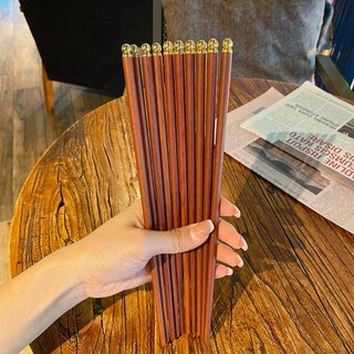 Đôi đũa gỗ thân thiện với môi trường