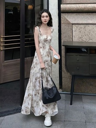 Váy Hoa Cao Cấp Kiểu Pháp Nghỉ Mát Mùa Hè Mới Phong Cách Đám Đông Khí Chất Thắt Lưng Váy Dài