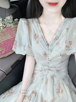Đầm Hoa Tay Phồng Cổ V Thanh Lịch Khí Chất Mùa Hè Phong Cách Pháp
