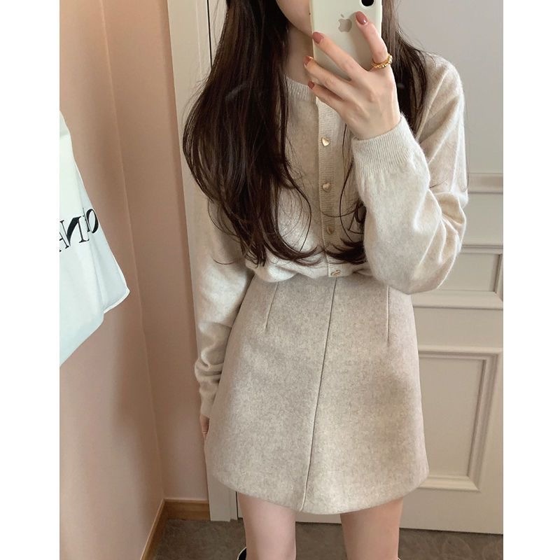 Gió nhẹ nhàng tình yêu khóa áo len áo cardigan Hàn Quốc xu hướng mới thanh lịch