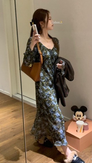 68056 váy dài tay loe hoa voan