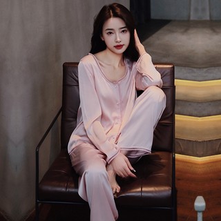 Bộ đồ ngủ lụa phối ren cổ tròn gợi cảm dành cho nữ