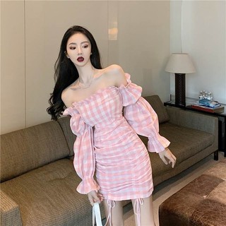 Váy Hồng Kẻ Caro, Váy Trễ Vai Ôm Dáng, Thiết Kế Tay Áo Dài Phồng, Có Phần Rút Ở Chân Váy Điều Chỉnh Độ Dài 