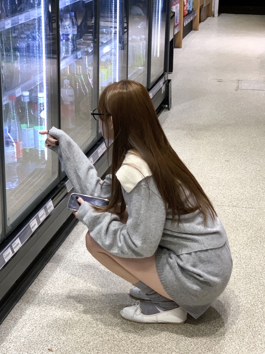 68139 Áo Len Màu Tương Phản Ve Áo cardigan Nữ Hàng Đầu