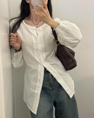 70870 Áo sơ mi dài tay sọc ren cổ tròn đơn