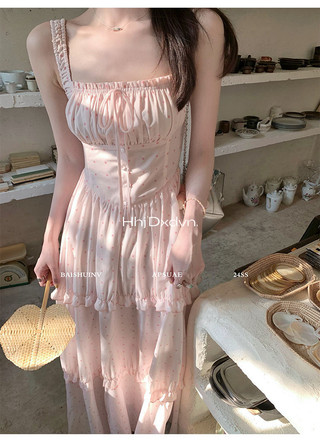 Váy Sling Màu Hồng Nữ Mùa Hè Phong Cách Mới Chấm Bi Cổ Tích Tính Khí Váy