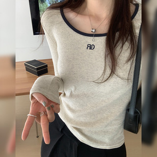 70292 Áo thun dài tay thêu cổ màu tương phản Áo thun nữ