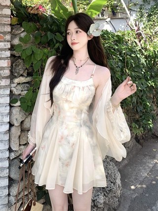 Bộ Váy Hở Cổ Trung Quốc Mới, Kiểu Dáng Mới Của Mùa Hè, Ngọt Ngào, Cay Nồng, Dễ Thương.