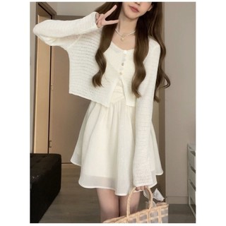 Váy Sling Trắng Hai Lớp Ngắn Áo Cardigan Chống Nắng+Treo Váy Hai Mảnh Bộ Nhẹ Nhàng Gợi Cảm