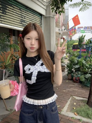 74847 áo thun nơ ren cổ điển