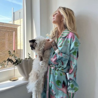 Bộ Đồ Ngủ Bằng Lụa Băng Cho Nữ Xuân Hè Dài Tay In Hình Áo Khoác Ngoài Bộ Quần Áo Gia Đình