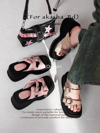 Thời Trang Đại Học Đế Dày Đế Nêm Giày Sandal Nữ Mùa Hè Mặc Ngoài Nóng Cô Gái Phong Cách Thường Ngày Giày Sandal Cao Gót