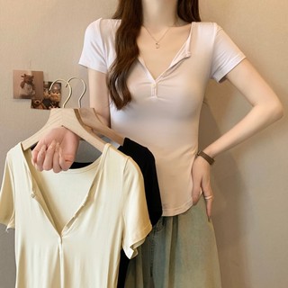 72239 Áo thun ngắn tay cổ chữ V thoải mái