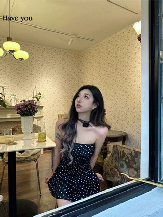 Cô Gái Nóng Nguyên Chất Desire Phong Cách Mùa Hè Phong Cách Mới Thắt Lưng Ôm Ôm Hơn Nhìn Xếp Ly Đen Chấm Bi Một Vai P