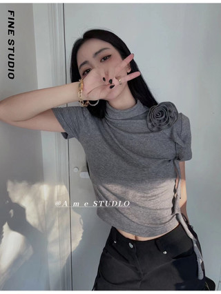 Áo thun nữ 2024 Phong cách mới Top cổ cao tay ngắn Slim-fit Skinny gợi cảm xếp ly eo hẹp ba chiều