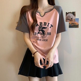 Lan ~ [Size Lớn Nữ Tay Ngắn] Cổ Chữ V Màu Sắc Tương Phản Ngắn Tay Thỏ In Hình Áo Thun Nữ Mùa Hè 150kg Rời Ôm Hơn Nhìn Bao Bụng Sang Trọng