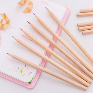 1 chiếc bút chì gỗ phác thảo bút chì