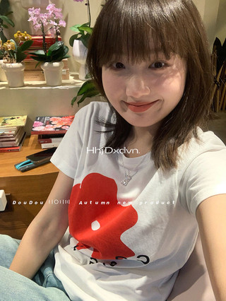 Nhỏ Hoa Đỏ Áo Thun Ngắn Dễ Thương Ngọt Ngào In Hình Cổ Tròn Trắng Thường Ngày Đi Lại Hàng Ngày Mùa Hè Nữ Top