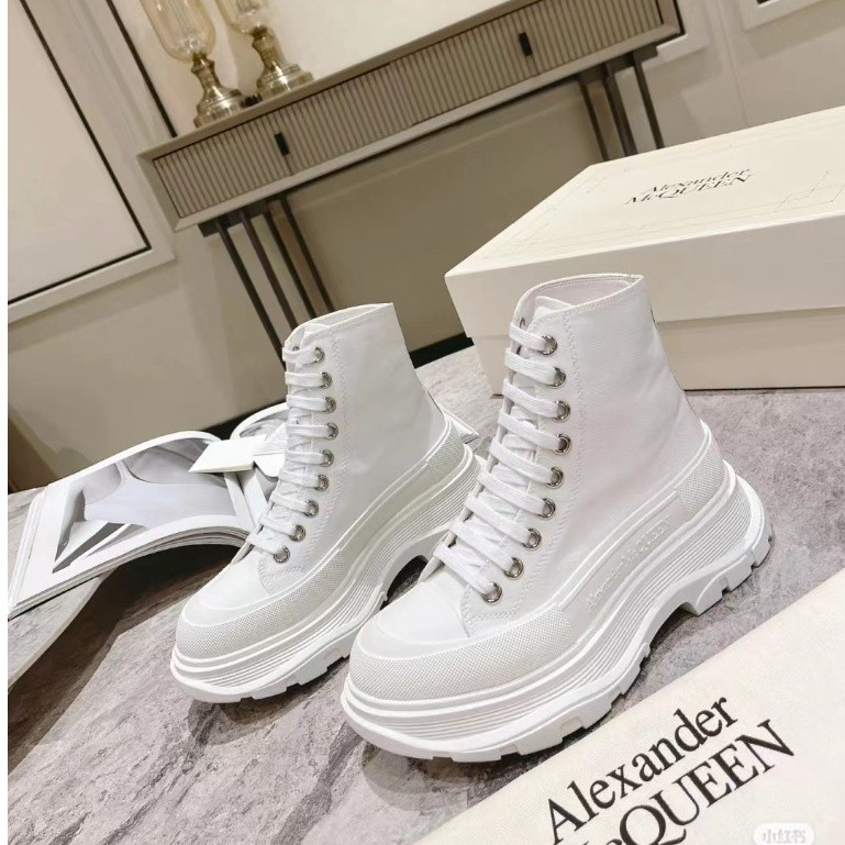 Giày bốt cao cấp thời trang Alexander Mcqueen Tread Slick dành cho nữ Mới