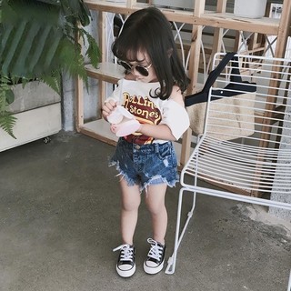 Bộ Đồ Bé Gái 2024 Phong Cách Mới Không Dây Áo Thun Tay Ngắn Bé Gái Thời Trang Phong Cách Phương Tây Quần Short Denim Mùa Hè Bộ Đồ Hai Mảnh