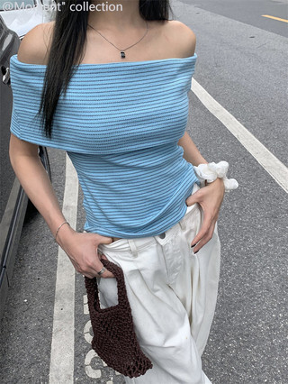 Áo thun lệch vai sọc nữ mùa hè màu trắng Hàn Quốc Thiết kế ngắn tay Sense Off-the