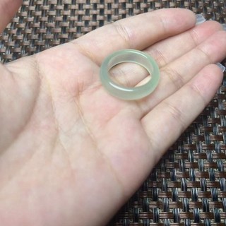 Nhẫn đá mã não trong suốt Ánh sáng xanh mã não Chalcedony