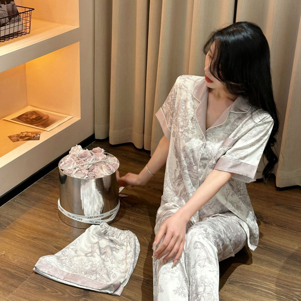 Bộ 3 Bộ Đồ Ngủ Lụa Băng Nữ Xuân Hè Mỏng Tay Ngắn In Hình Đồ Ngủ Thời Trang