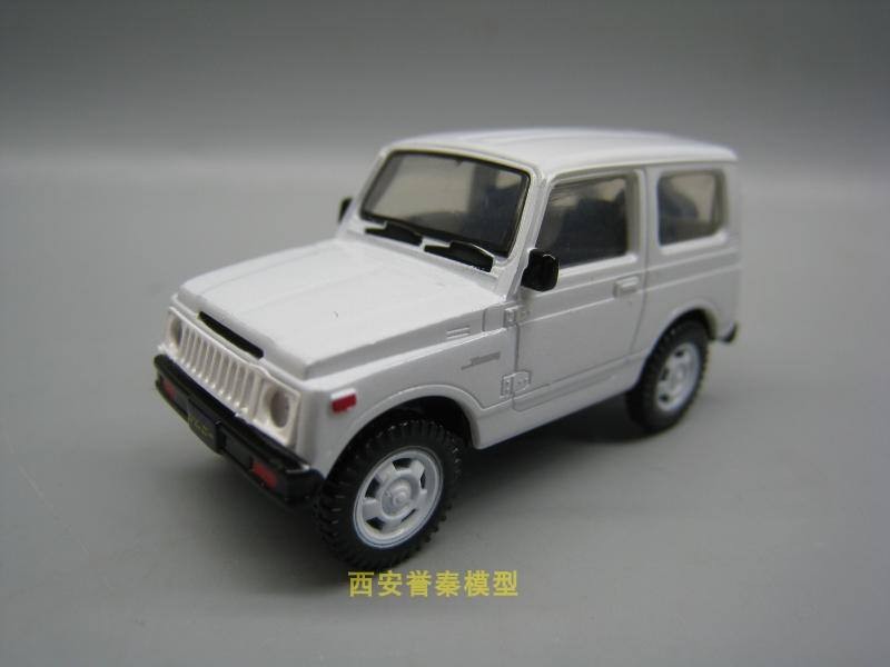 Qingdaosha aoshima1 / 64 Suzuki Jimny 4WD Xe địa hình SUV Xe mô hình viên nang đồ chơi