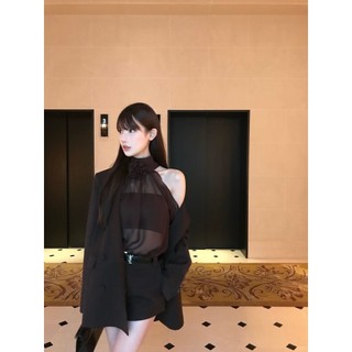 Áo sơ mi hoa hồng lệch vai Shanmieleng Brown