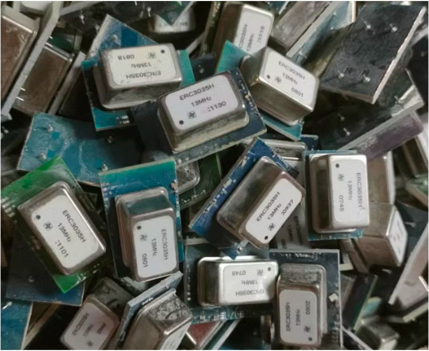 2 Máy Tính Tháo Rời ERC3035H ERC3035L ERC3035C Tùy Chọn Nhiệt Độ Không Đổi Bộ Dao Động Pha Lê 13MHZ