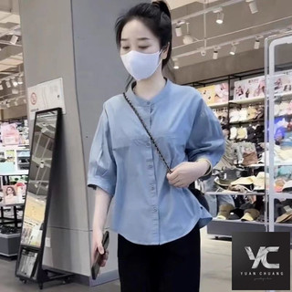  Áo sơ mi giữa tay phong cách mới mùa hè hơi béo nhỏ nhìn cao giảm tuổi dáng rộng dáng rộng mỏng hơn Áo sơ mi màu trơn phù hợp