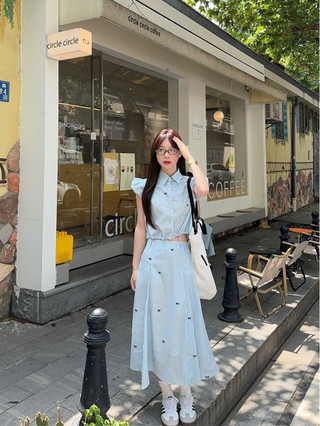Whbyzwhcb Bộ Đồ Hai Mảnh Mùa Hè 2024 Phong Cách Mới Nơ Thêu Ngắn Ve Áo Sơ Mi Sọc Eo Cao Mỏng Hơn Nhìn Váy