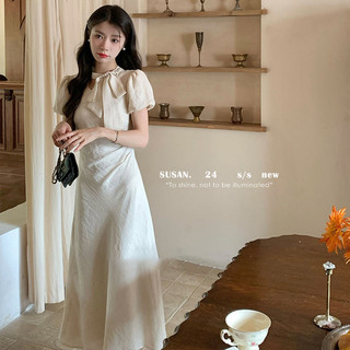 2024 Phong Cách Mới Extravagant Con Gái Phong Cách Nơ Rỗng Ren Tay Phồng Đầm Dài