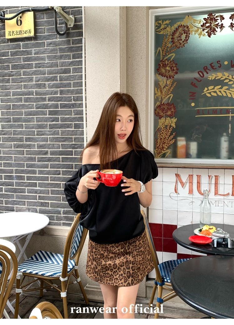 Da Báo jennie Cùng Phong Cách Niche Retro Áo Sơ Mi Không Dây Váy In Da Báo