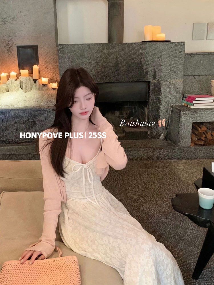 Honypove  2025 Mùa Hè Đi Lại Đơn Giản Phù Hợp Với Cổ Chữ V Cổ Hẹp Eo Treo Váy Nữ | BigBuy360 - bigbuy360.vn