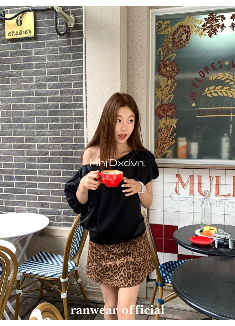 Da Báo jennie Cùng Phong Cách Niche Retro Áo Sơ Mi Không Dây Váy In Da Báo