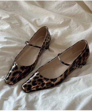 Retro Da Báo In Giữa Thấp Gót Giày Nữ 2024 Phong Cách Mới Phong Cách Hàn Quốc Sang Trọng Giày Ba Lê Nữ