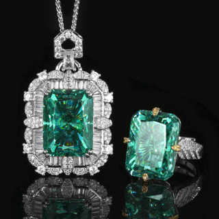 Bộ trang sức Huabi Radien Chepala Bộ mặt dây chuyền kim cương vuông màu xanh lá cây Đá chính 15 * 20