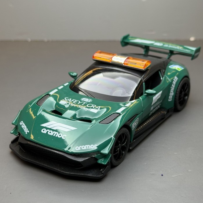 Mô hình xe hợp kim Aston Martin Vulcan Track Edition tỉ lệ 1:32