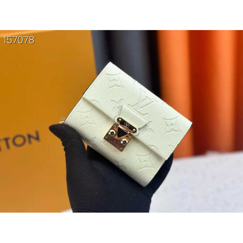 Mẫu Monogram cổ điển. Khóa chữ S-ock cố định Flip Continuation Classic Hard Case Elements.Elegant Cấ