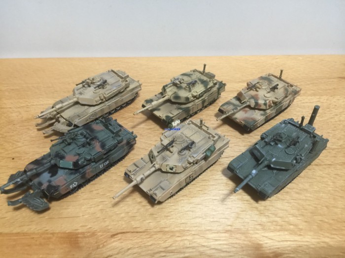 Phiên bản mẫu xe Veyron CAN.DO 1 / 144 Số 7 mẫu xe tăng Abrams M1 của Mỹ