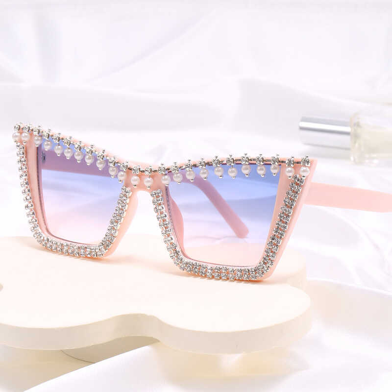 Kính Mát 2401B Phong Cách Châu Âu và Mỹ, Kiểu Mắt Mèo Tam Giắc, Thích Hợp Cho Sàn Catwalk