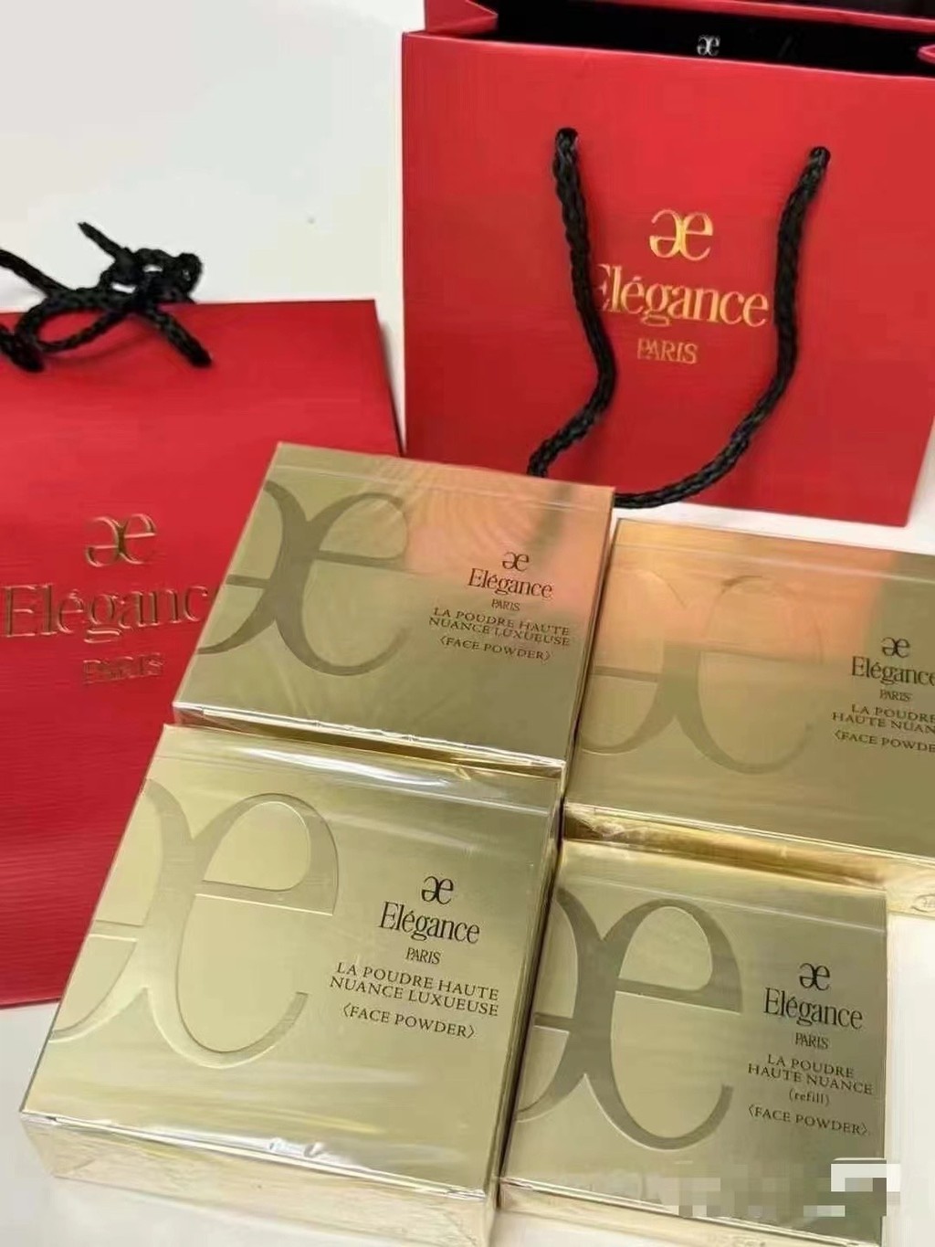 Bán hàng trực tiếp thời trang / 60 24 loại bột ép AlbanShell Core được đóng gói riêng biệt. Số màu 0