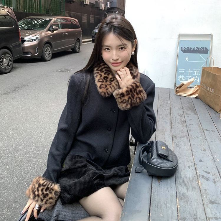 Ao Khoac Ngan Da Bao In Hinh Lung Co, Thiet Ke Sense, Phong cach Sang Trong