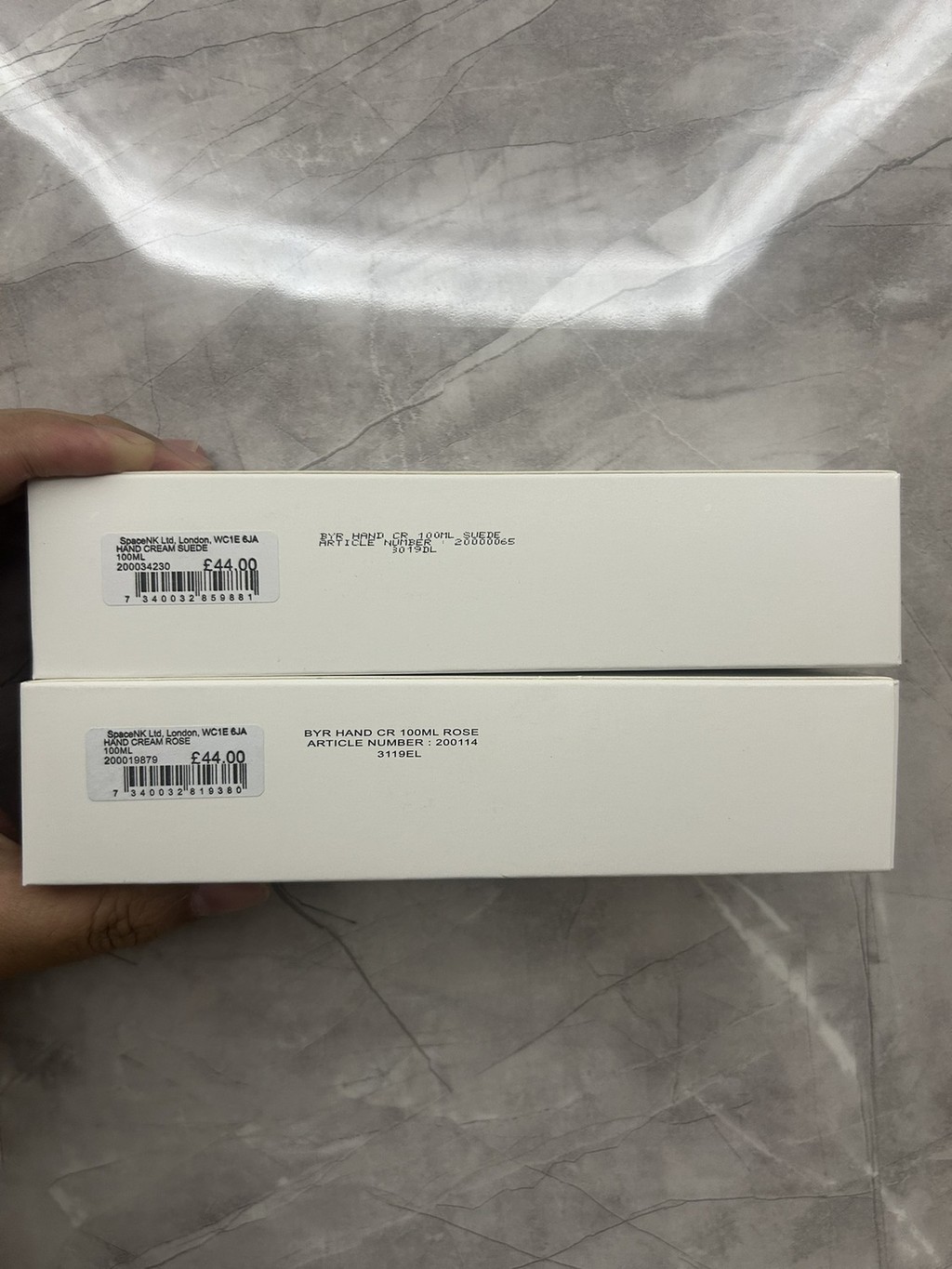 Kem dưỡng da tay cá nhân hóa chuyên dụng trong / 55 100mlTaste No Man Zone Rose, Da lộn. 96b