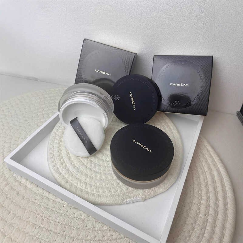 Bột mèo đêm kiểm soát dầu trang điểm nhẹ Kazi