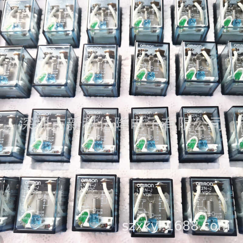 Rơle giữa OMI LY4N-J AC200 / 220 CỦA OMI